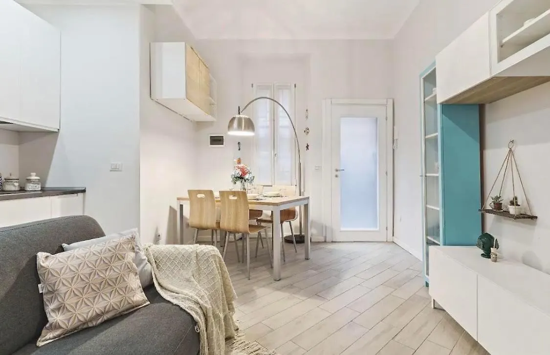Apartment Corso Buenos Aires-Citta StudiAppartamento Nuovo Con Wifi Milan Italy